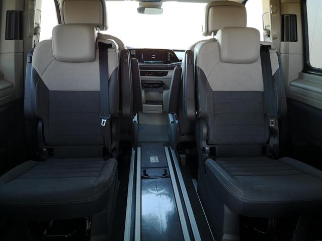 Volkswagen T7 California Beach