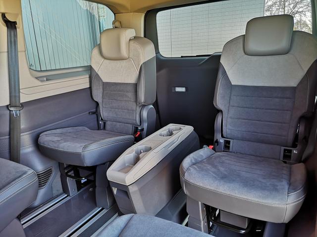 Volkswagen T7 California Beach