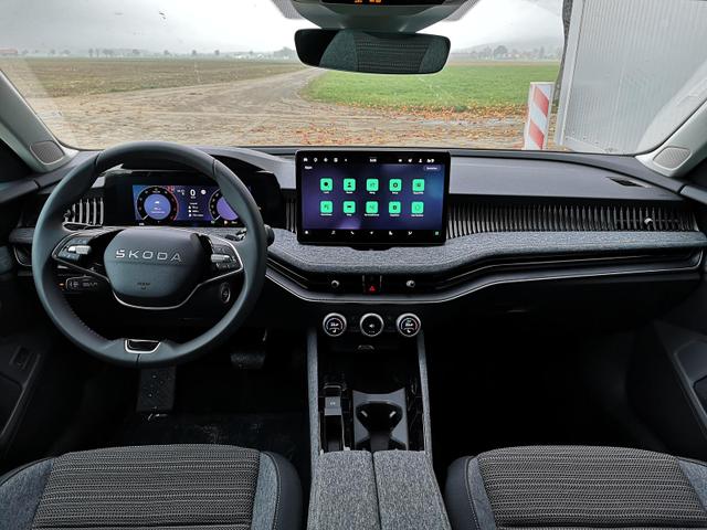 Skoda Superb Combi 2.0